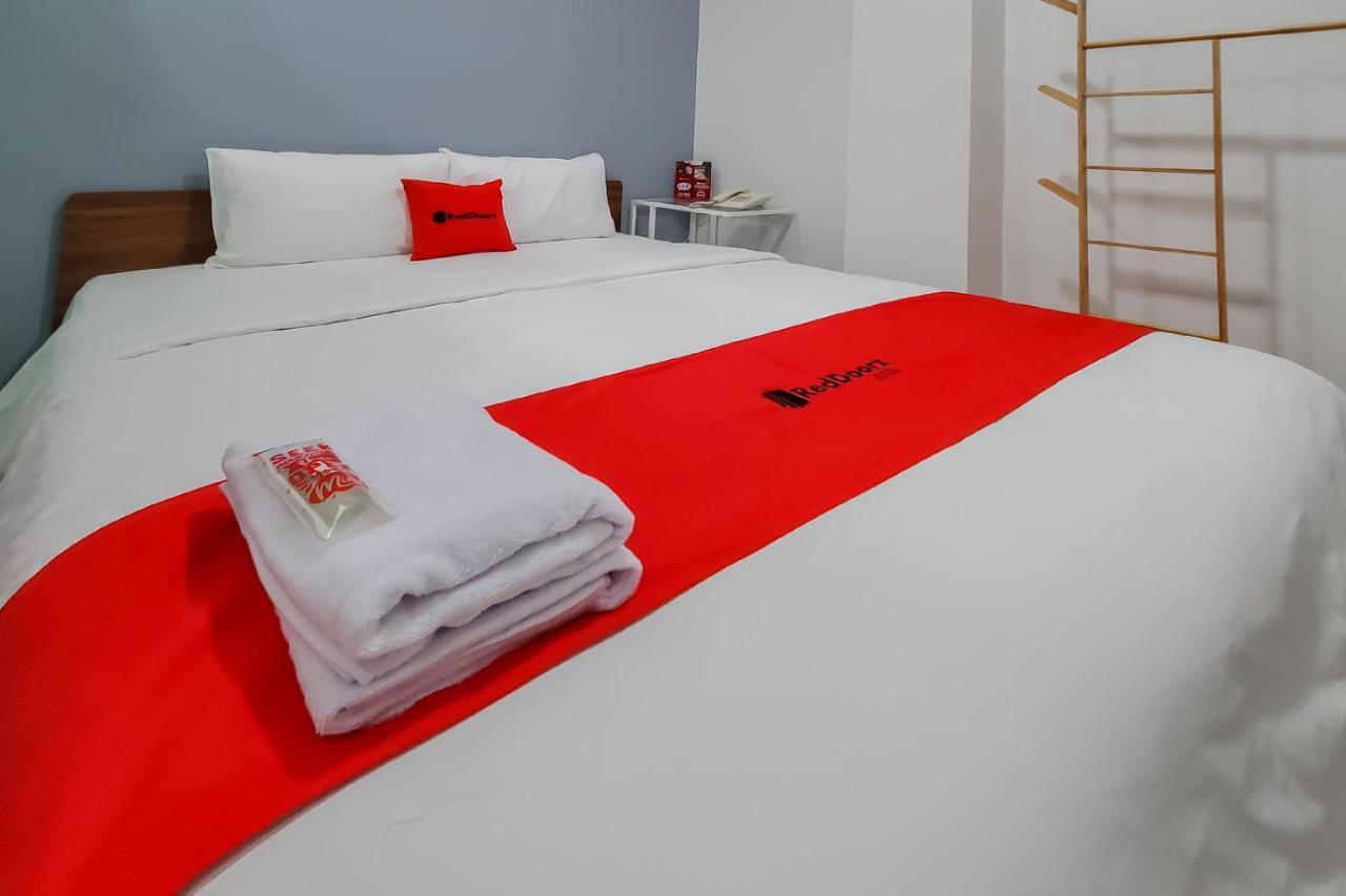 Reddoorz Plus @ Batutulis Bogor Eksteriør bilde